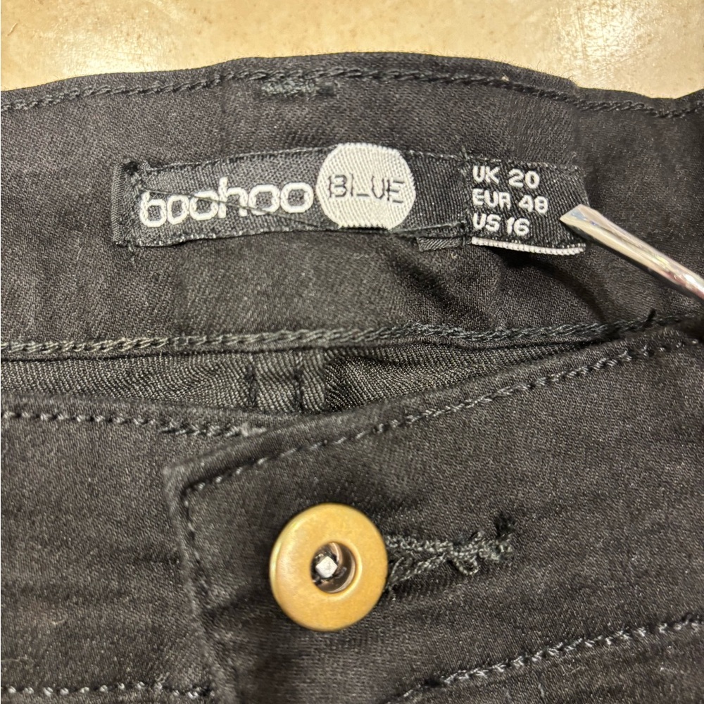 Boohoo Blue Black Jeans - Picture 3 of 3